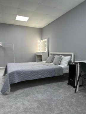 P2B hostel & bar